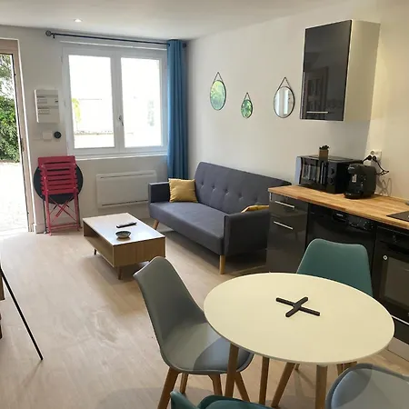 T2 Fonctionnel & Confortable En Rdc Sur Cour Calme Saint-Florentin  Esterno foto