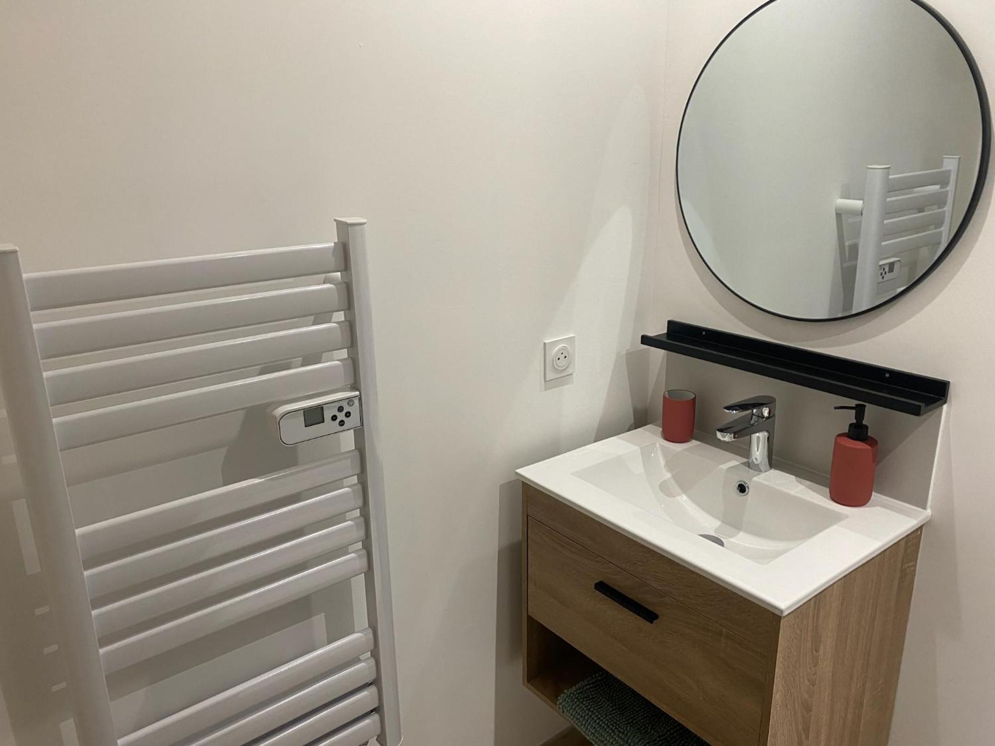 Apartment T2 Fonctionnel & Confortable En Rdc Sur Cour Calme